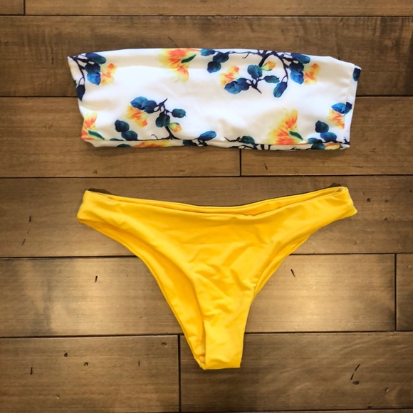 SHEIN Other - Flower strapless bikini